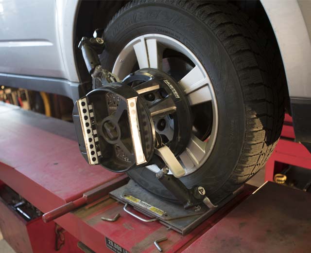 Does My Vehicle Need an Alignment? Les Schwab
