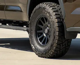 Brown SUV with Icon wheel