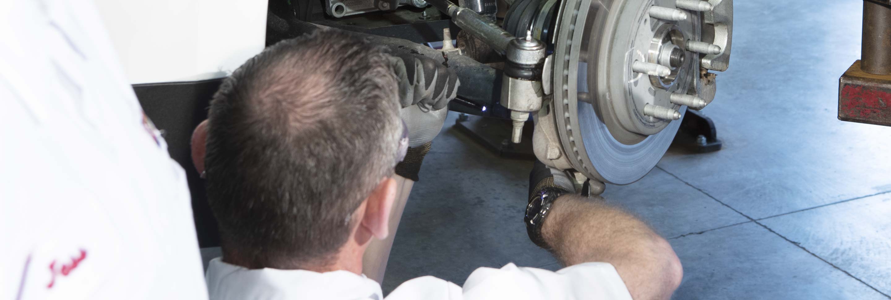 What Are Tie Rods and When to Have Them Replaced