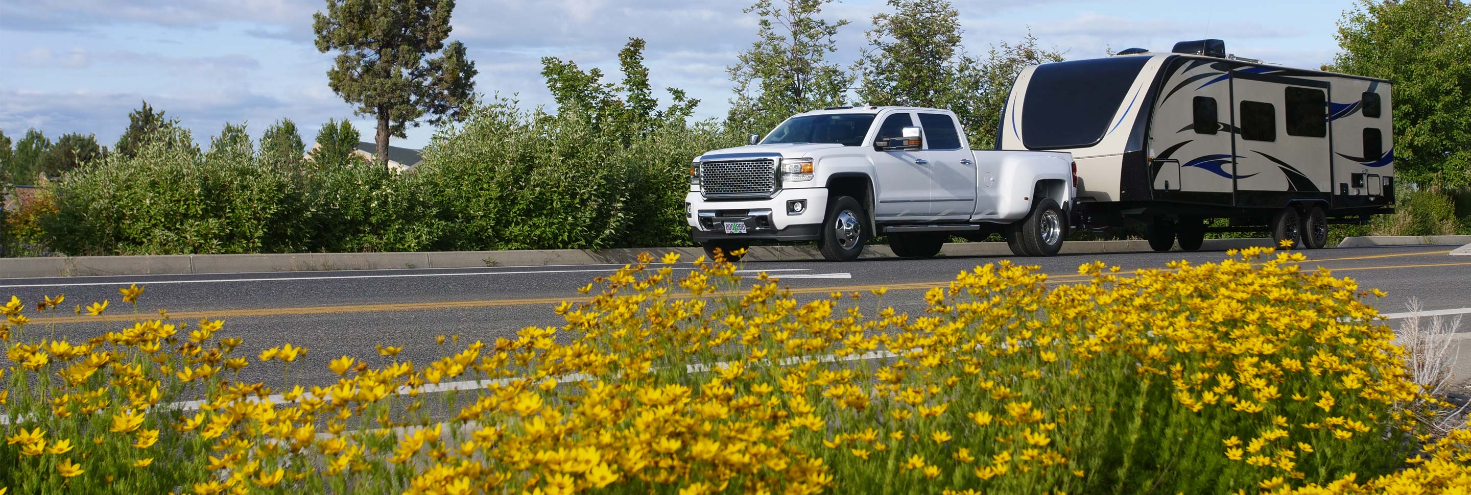 How To Choose the Best Tires for Your Trailer