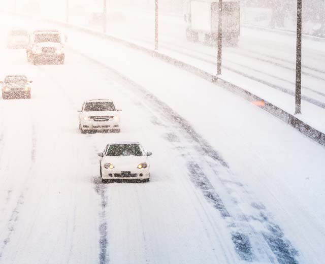 Does Adding Weight Improve Car Traction in Snow? - Les Schwab