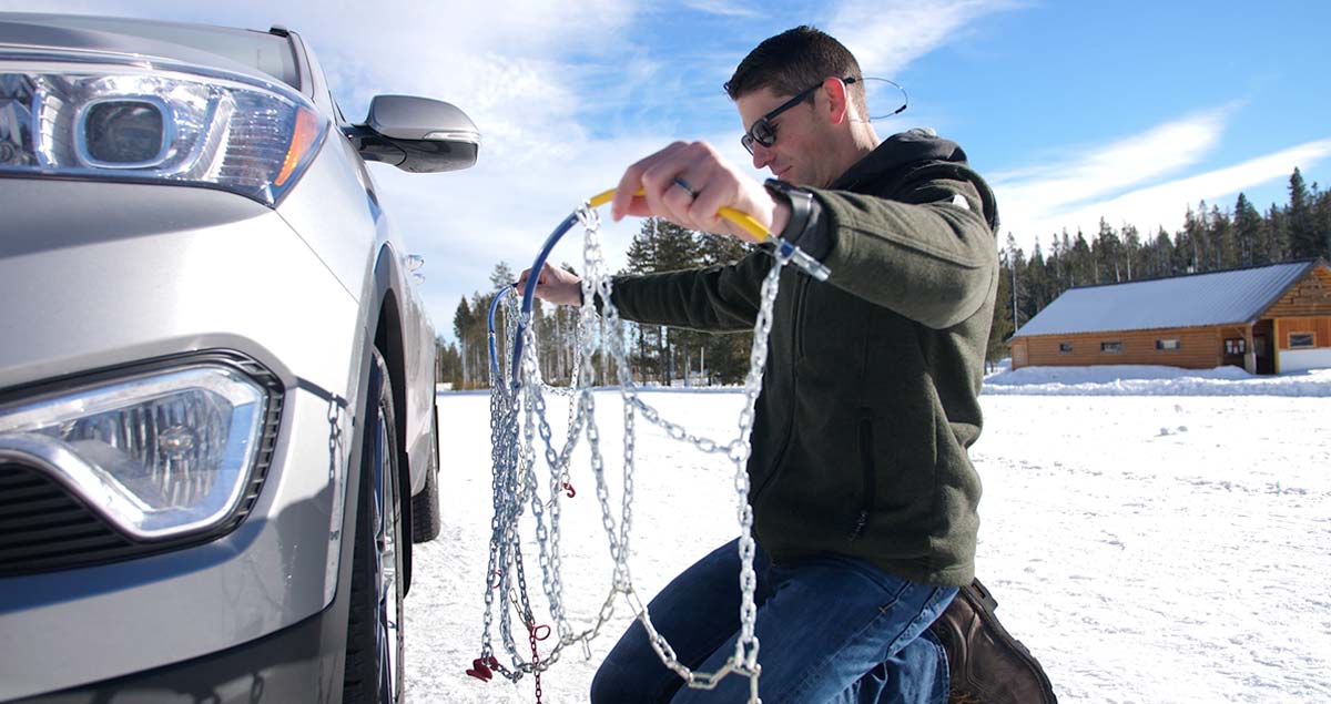 How to put tire chains on a semi: 8 steps to follow