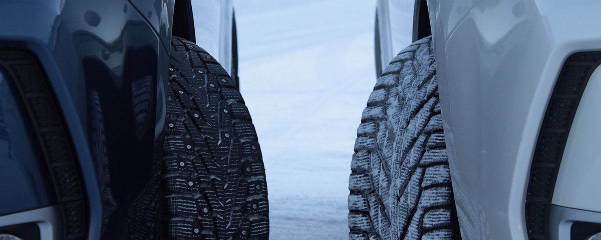 Studded and studless snow tires