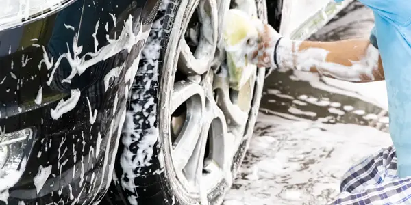 Cleaning a tire and wheel