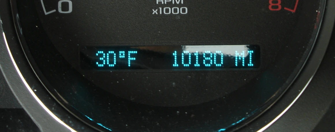 Image of temperature readout below speedometer