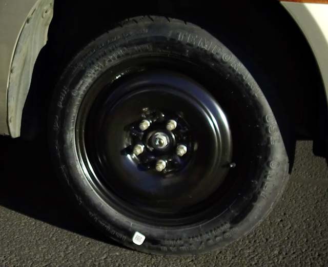 How to Change a Tire Les Schwab