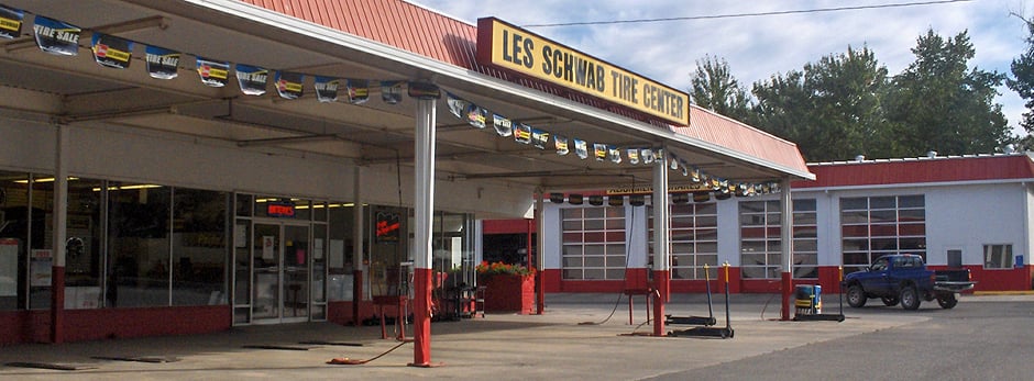 551 W Main St